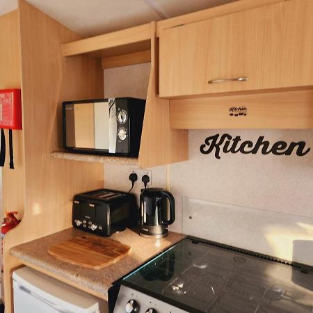 Hotel Comfy Caravan On Marine Park à Rhyl Extérieur photo